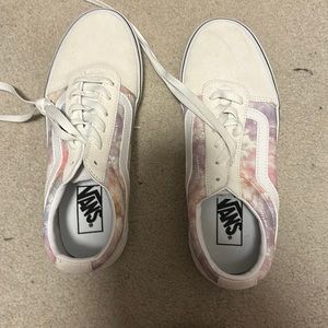 Vans tie dye lace up